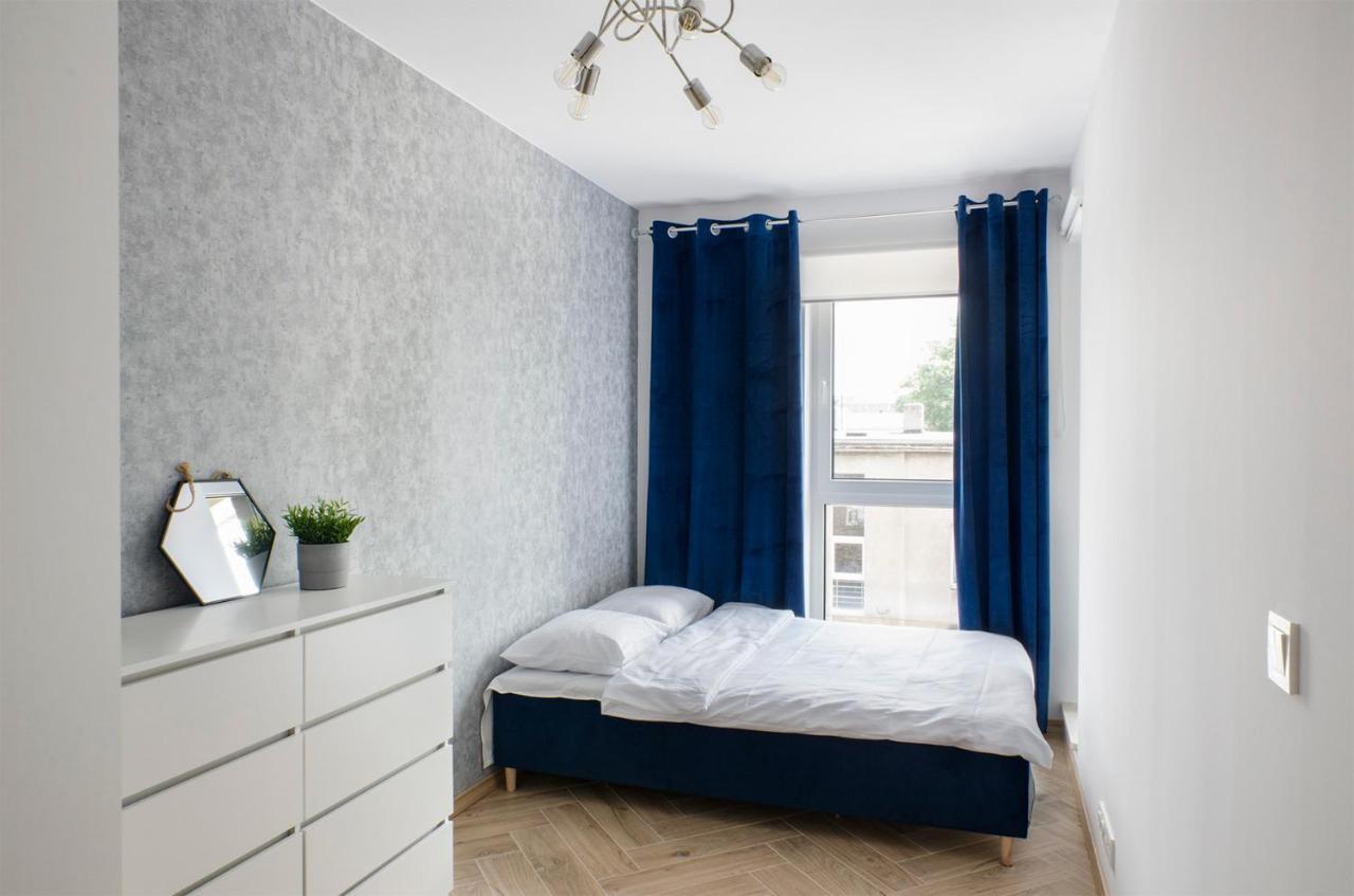 Aparthouse Fabryczna Lodz  Luaran gambar