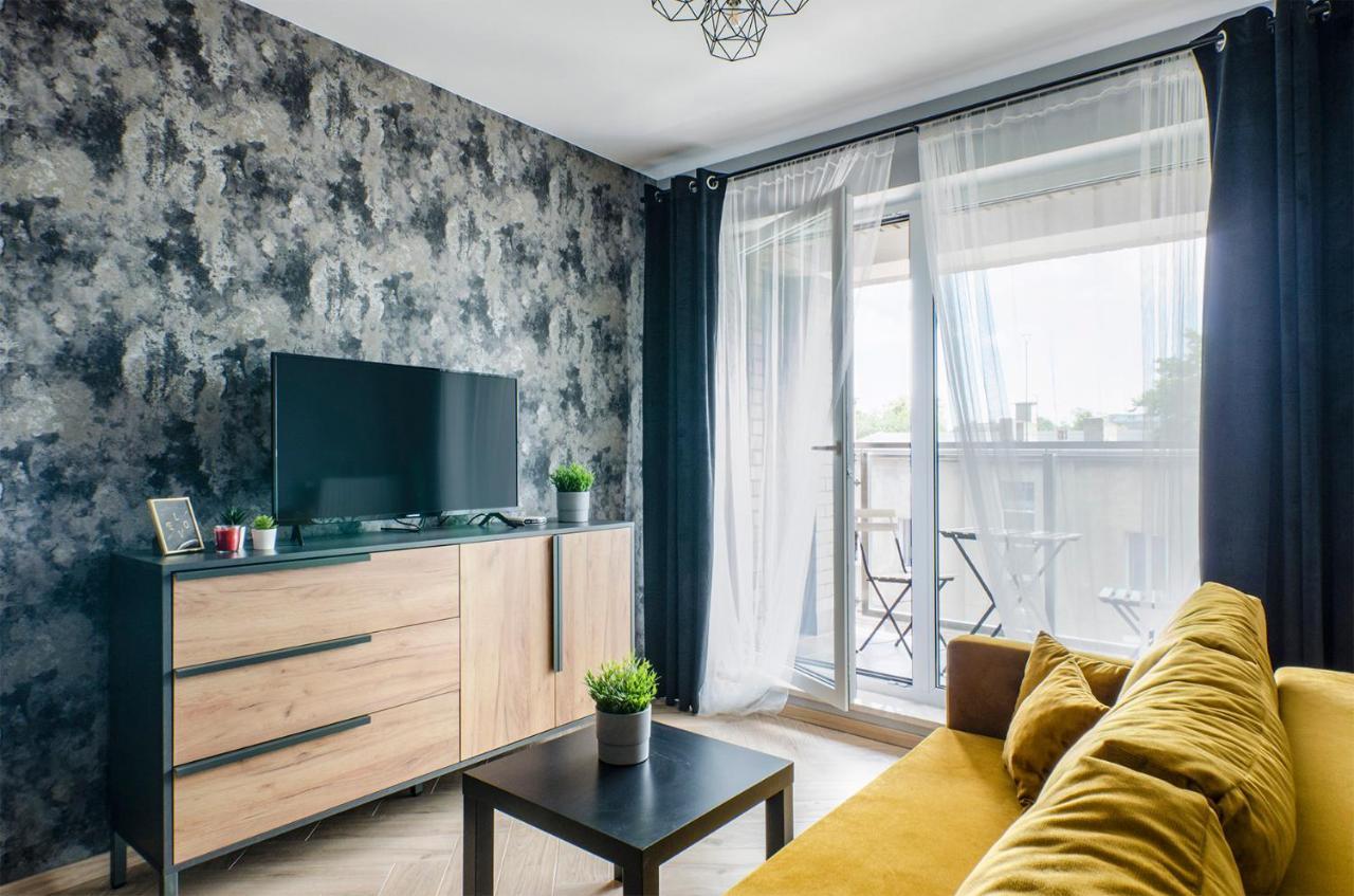 Aparthouse Fabryczna Lodz  Luaran gambar