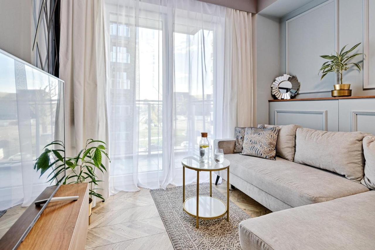 Aparthouse Fabryczna Lodz  Luaran gambar