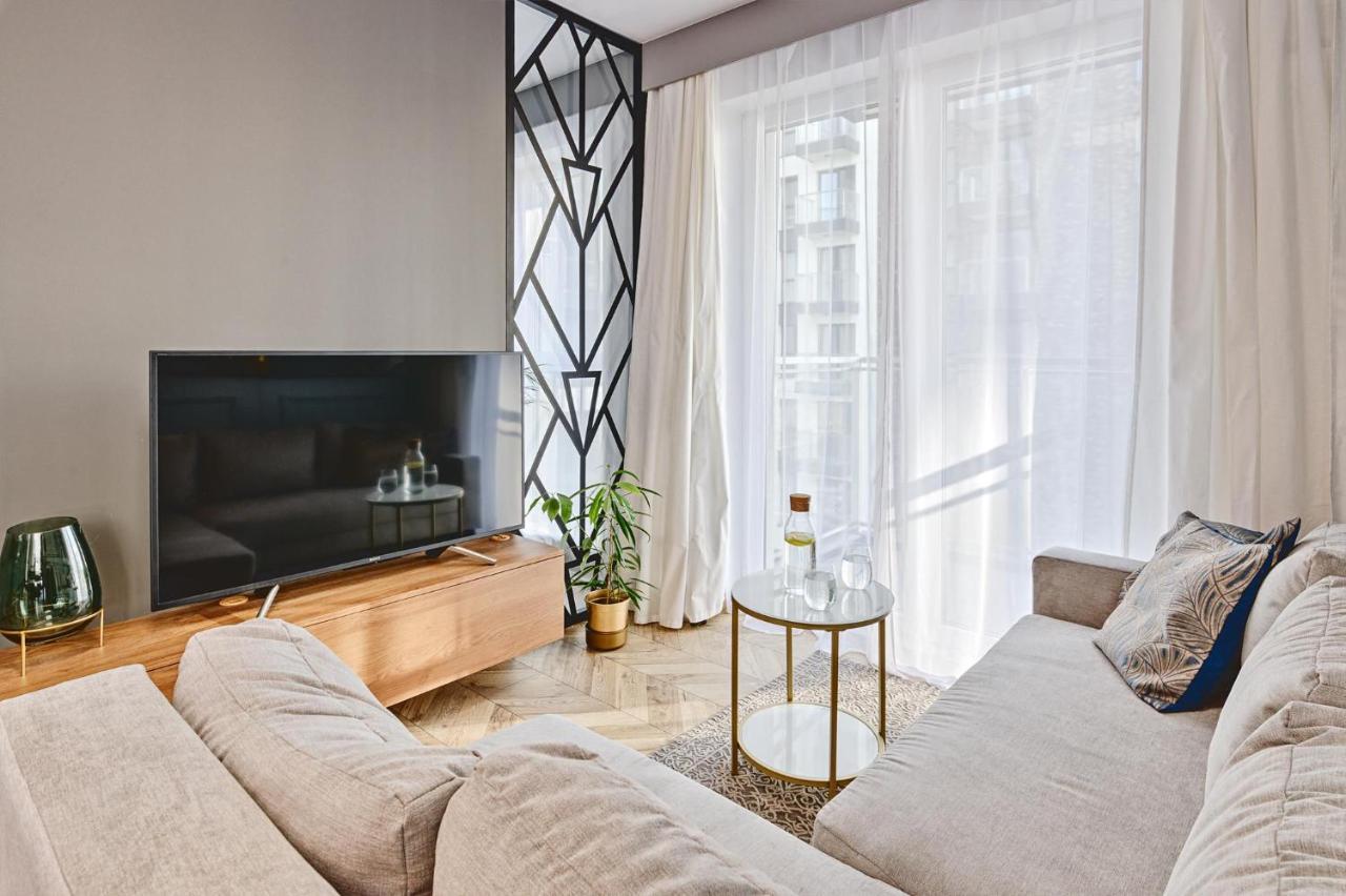 Aparthouse Fabryczna Lodz  Luaran gambar