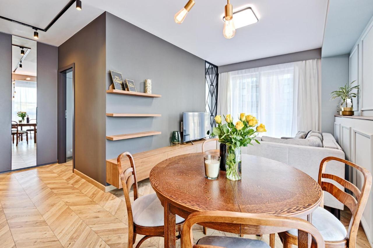 Aparthouse Fabryczna Lodz  Luaran gambar