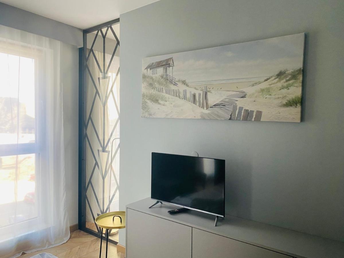 Aparthouse Fabryczna Lodz  Luaran gambar